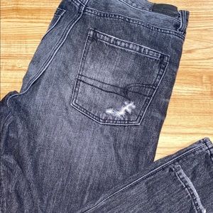 American eagle jeans size 8 short mom jean.